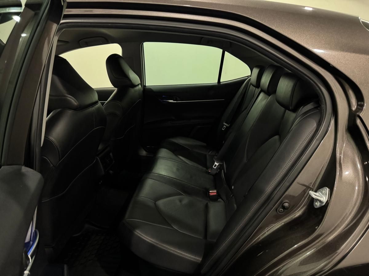 toyota-camry-2019-hibrido-a-gasolina-2487cc