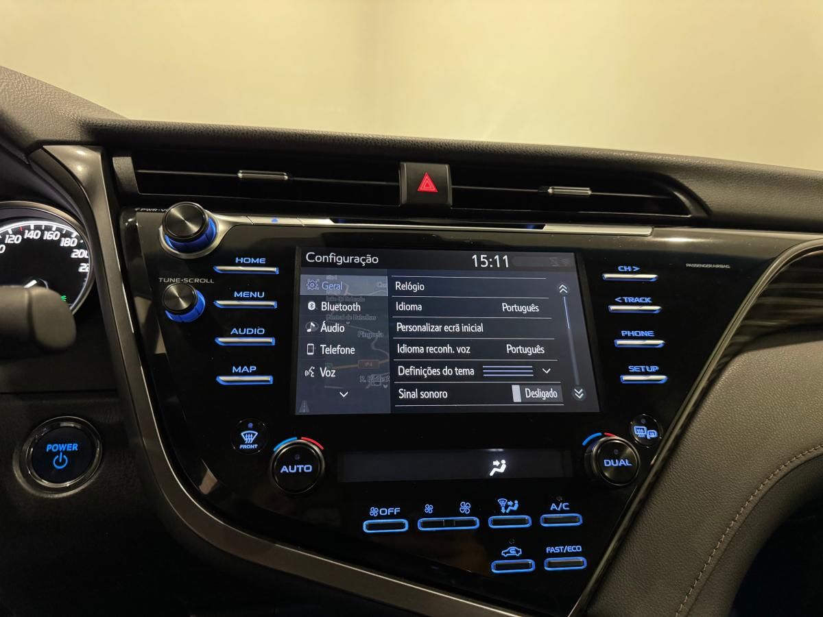 toyota-camry-2019-hibrido-a-gasolina-2487cc