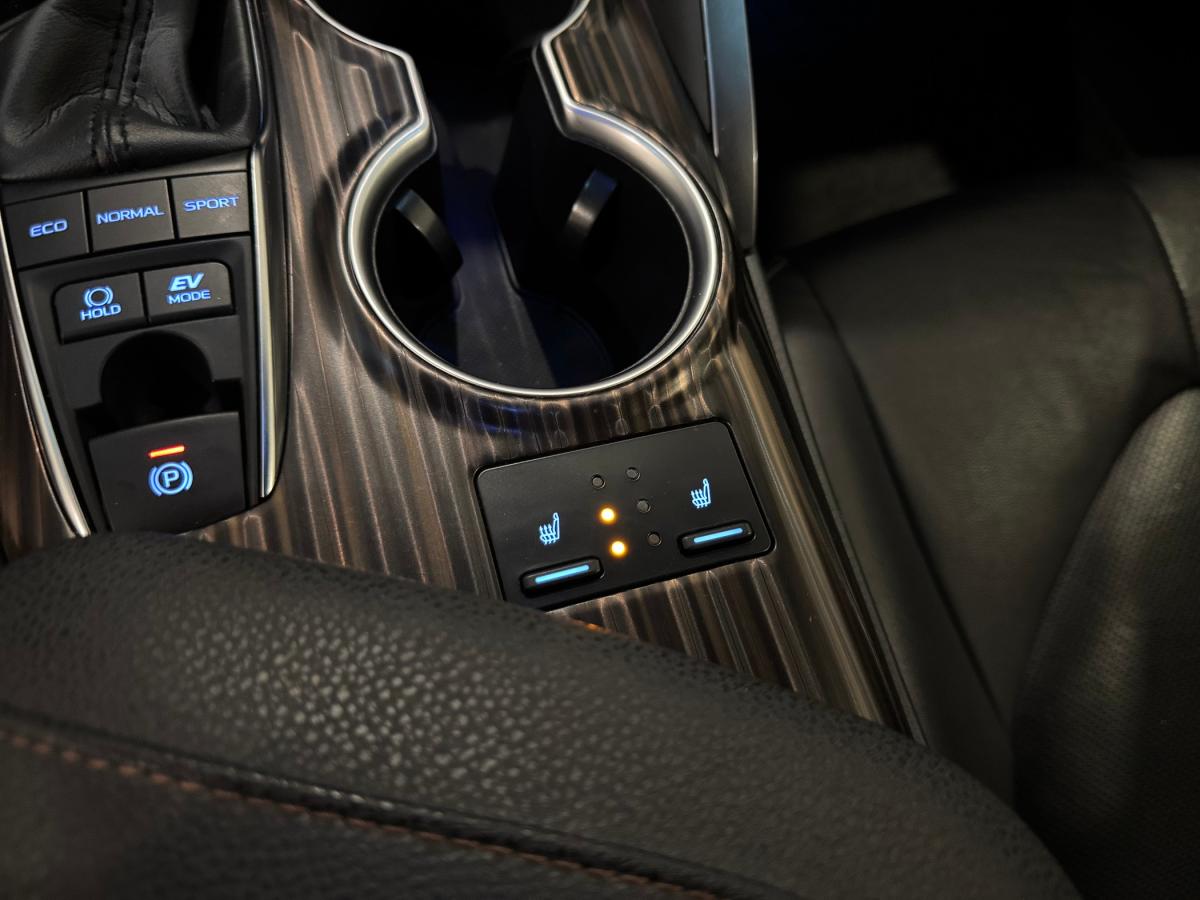 toyota-camry-2019-hibrido-a-gasolina-2487cc