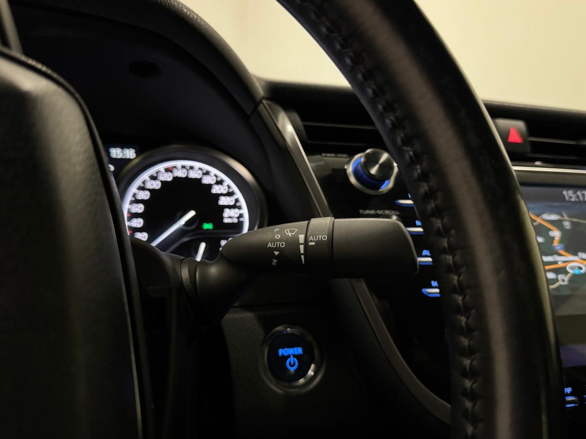 toyota-camry-2019-hibrido-a-gasolina-2487cc