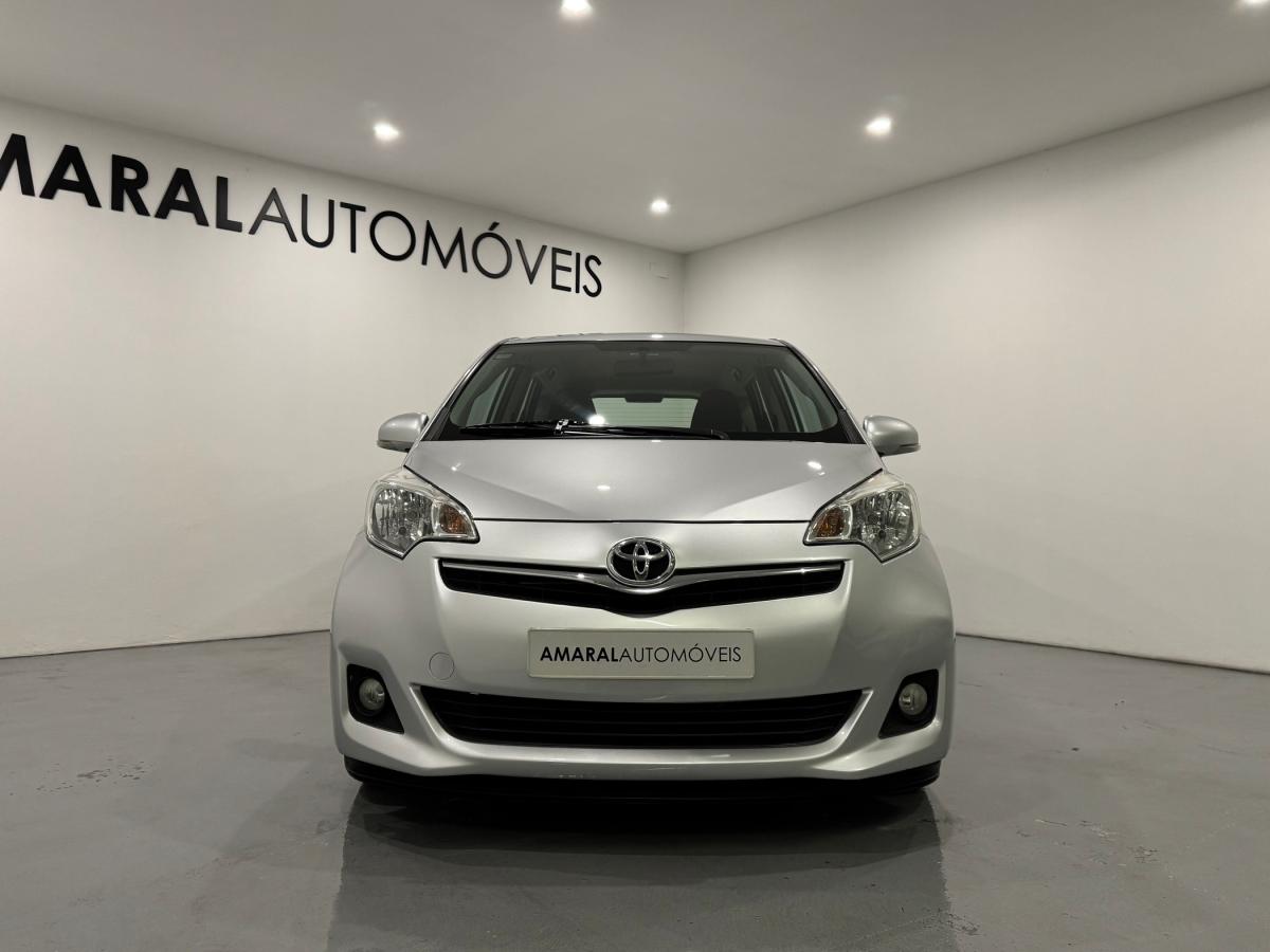 toyota-verso-s-2011-diesel-1364cc