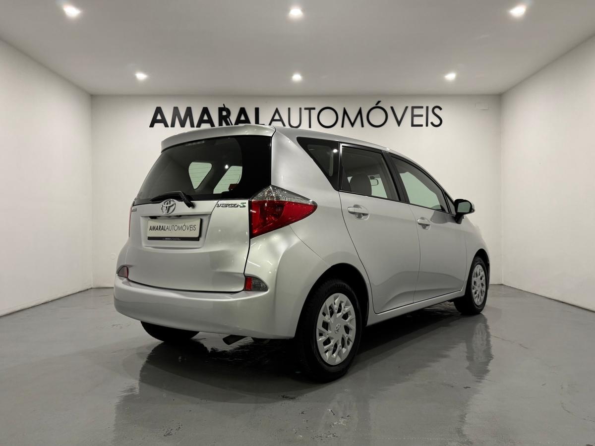 toyota-verso-s-2011-diesel-1364cc
