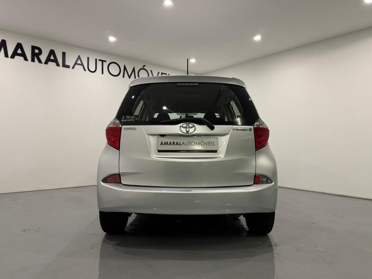 toyota-verso-s-2011-diesel-1364cc