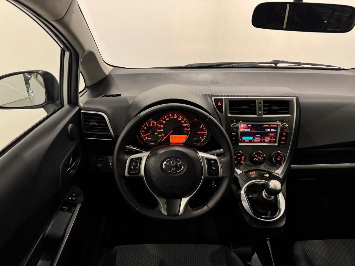 toyota-verso-s-2011-diesel-1364cc