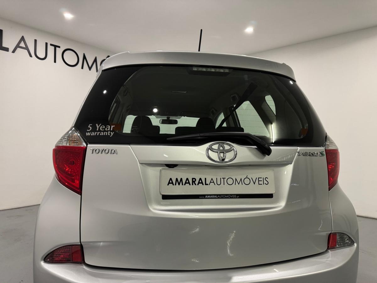toyota-verso-s-2011-diesel-1364cc