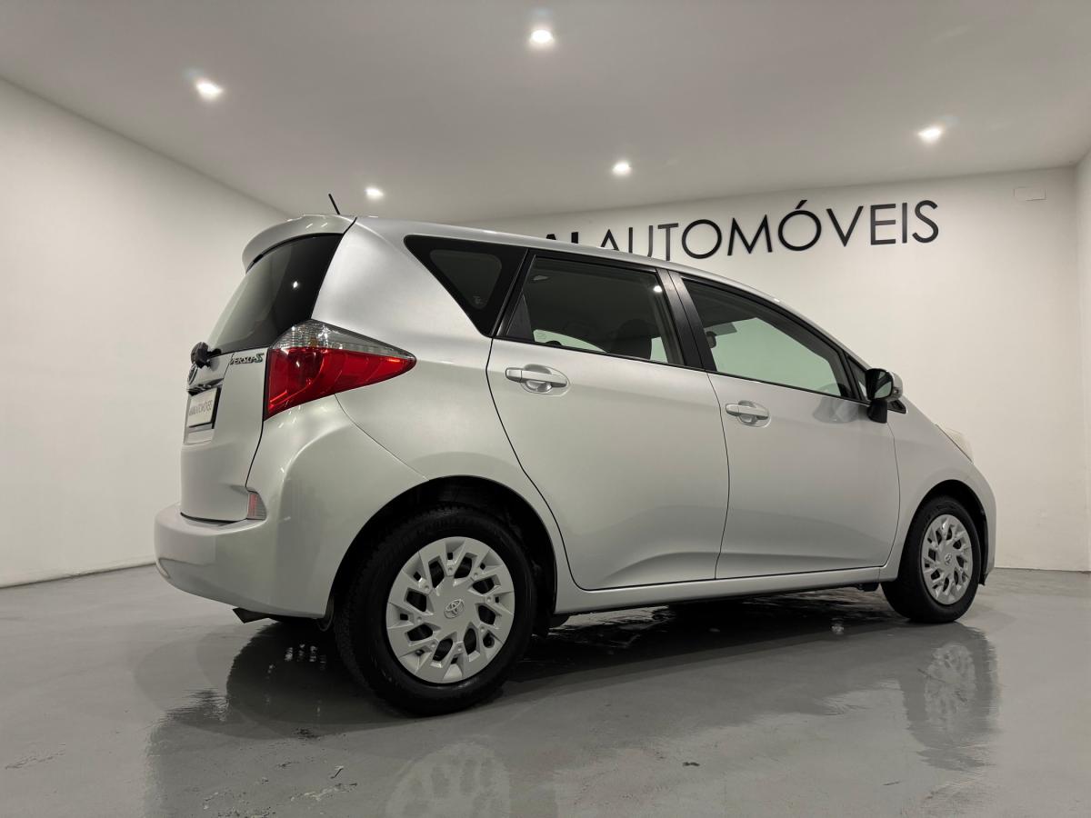 toyota-verso-s-2011-diesel-1364cc