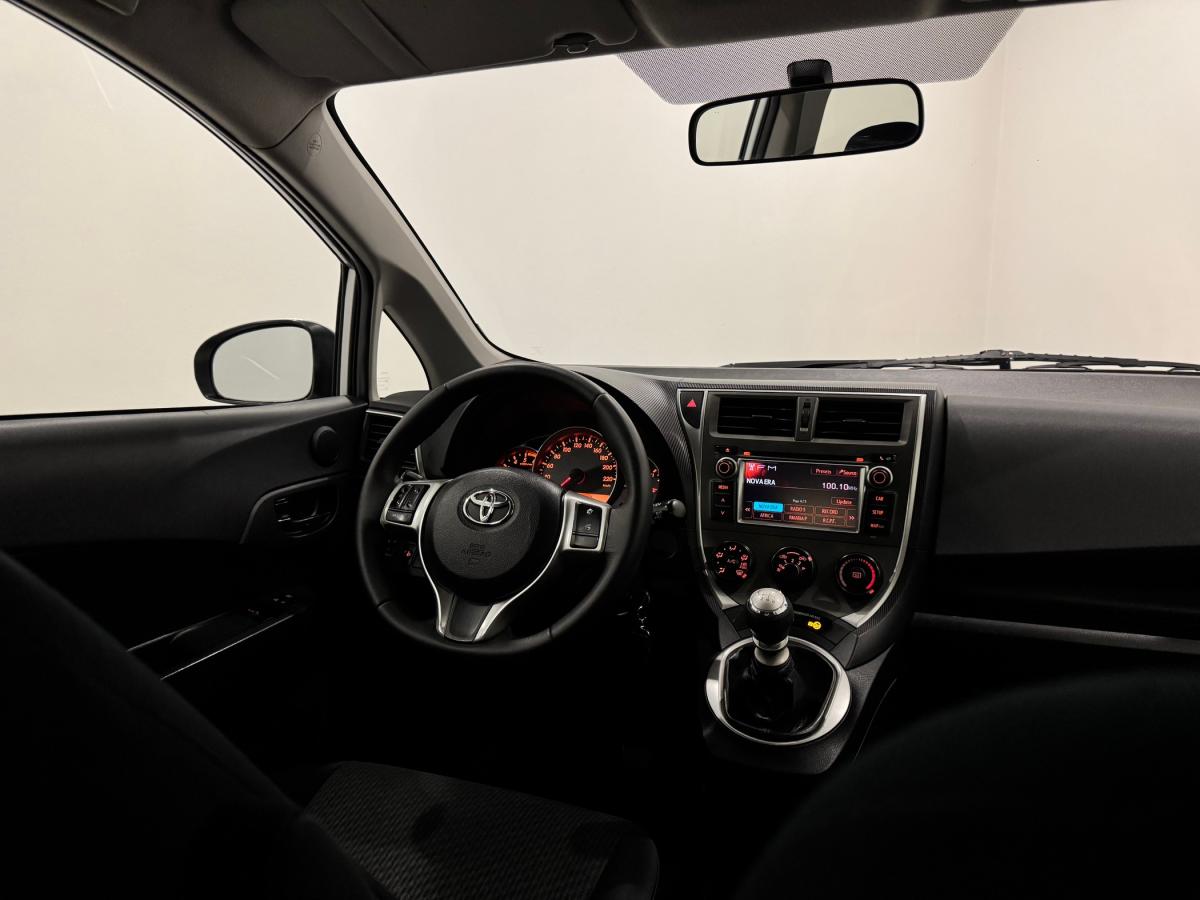 toyota-verso-s-2011-diesel-1364cc