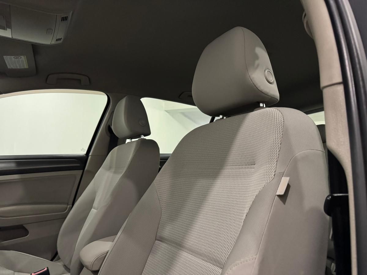 volkswagen-golf-2013-diesel-1968cc