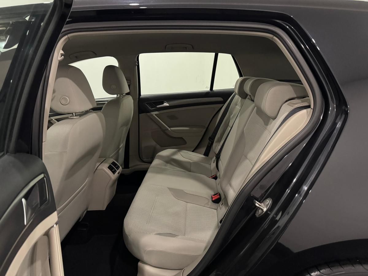 volkswagen-golf-2013-diesel-1968cc