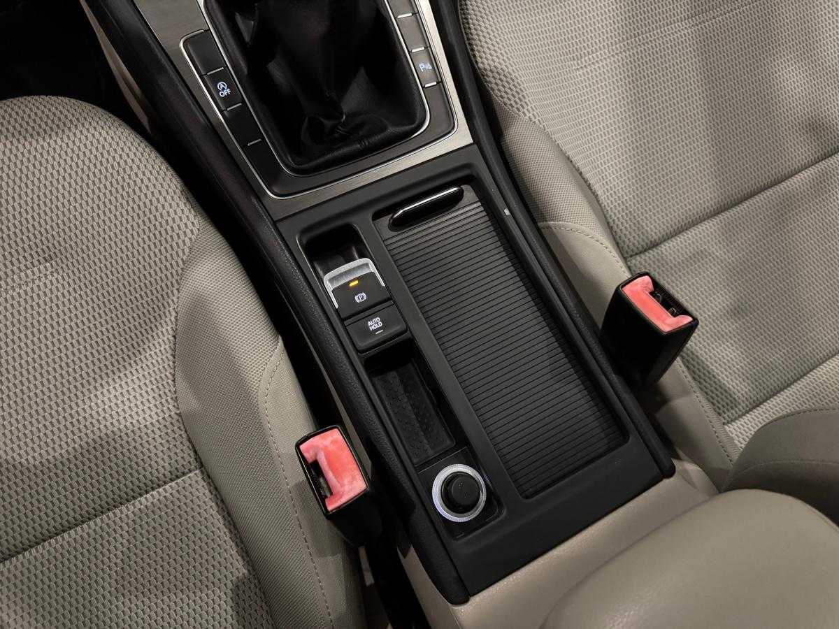 volkswagen-golf-2013-diesel-1968cc