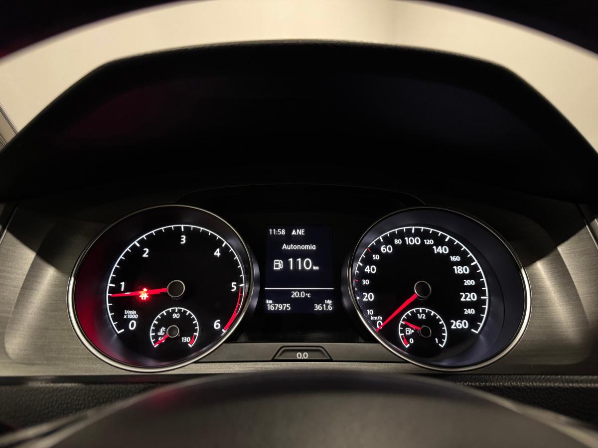 volkswagen-golf-2013-diesel-1968cc