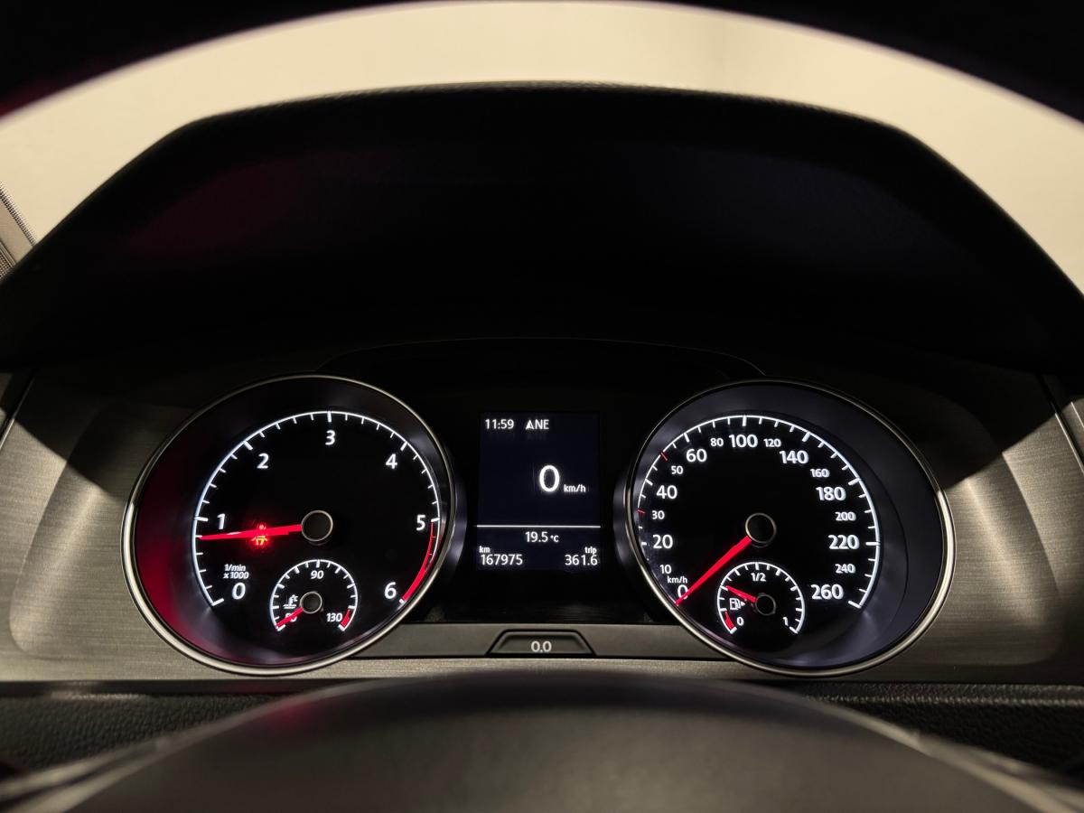 volkswagen-golf-2013-diesel-1968cc