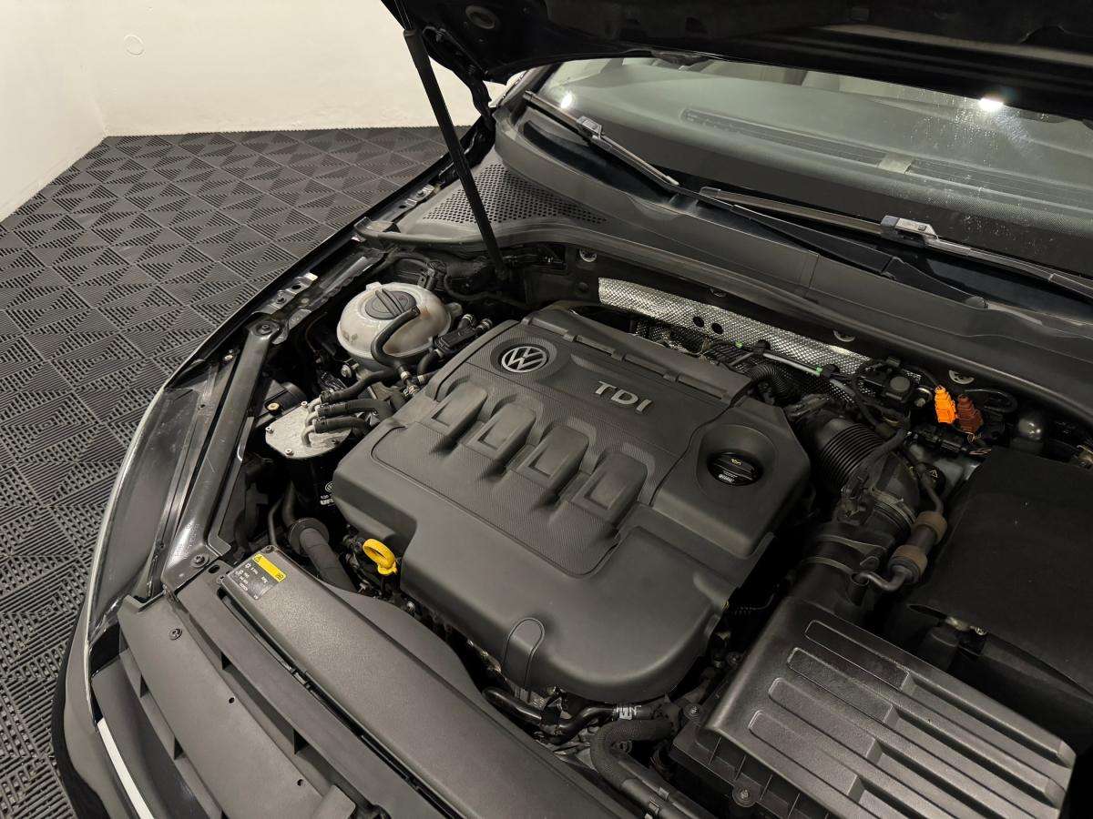 volkswagen-golf-2013-diesel-1968cc