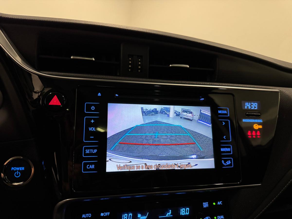 toyota-auris-touring-sports-2018-hibrido-a-gasolina-1798cc