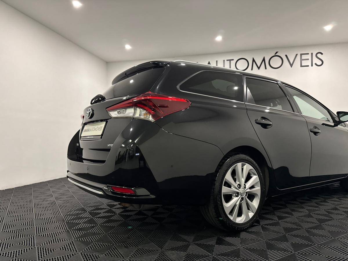 toyota-auris-touring-sports-2018-hibrido-a-gasolina-1798cc