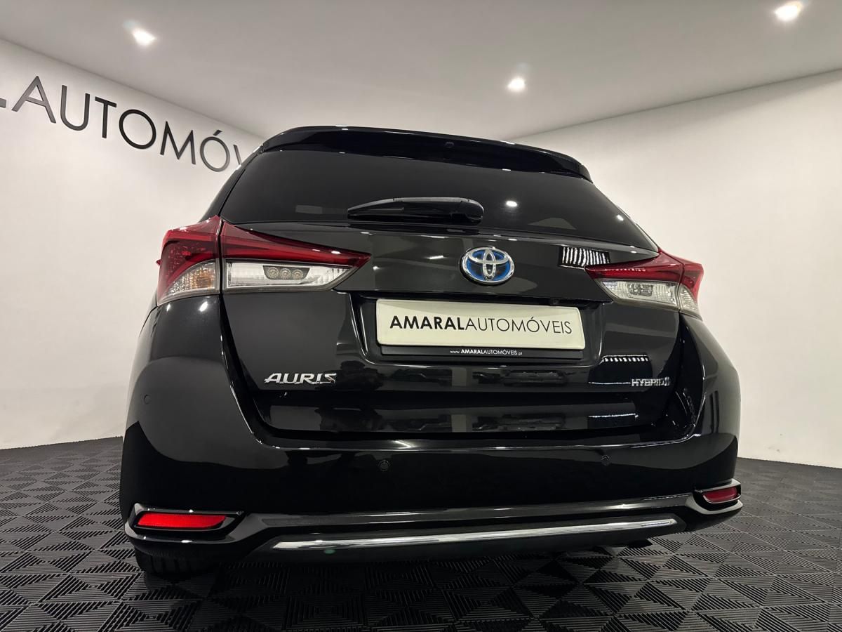 toyota-auris-touring-sports-2018-hibrido-a-gasolina-1798cc