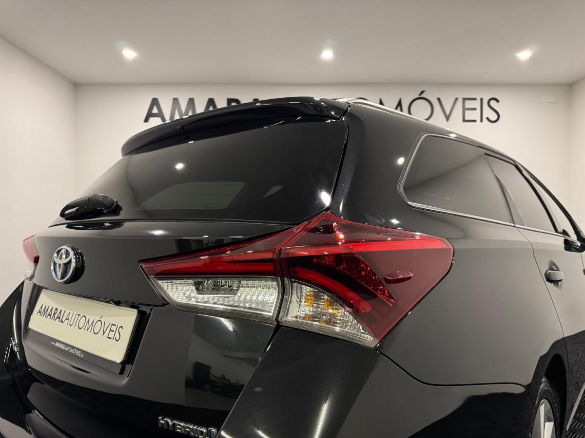 toyota-auris-touring-sports-2018-hibrido-a-gasolina-1798cc