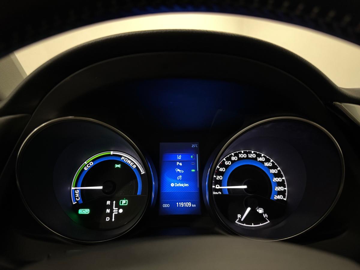toyota-auris-touring-sports-2018-hibrido-a-gasolina-1798cc