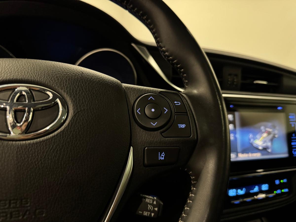 toyota-auris-touring-sports-2018-hibrido-a-gasolina-1798cc