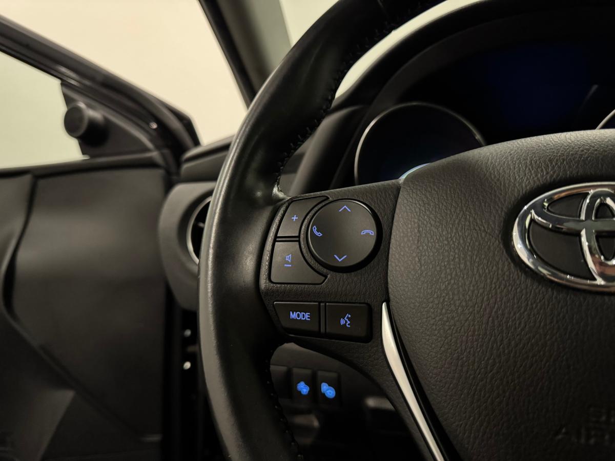 toyota-auris-touring-sports-2018-hibrido-a-gasolina-1798cc
