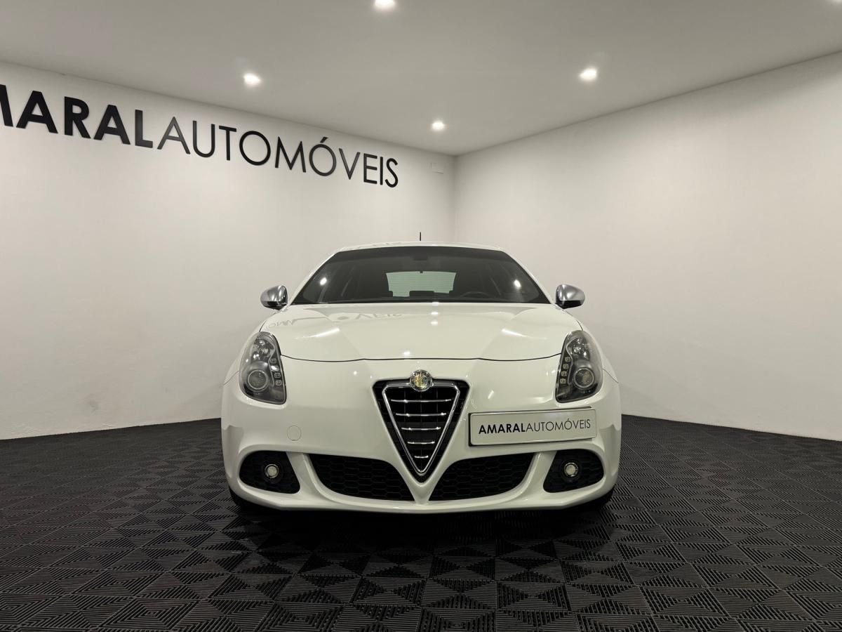 alfa-romeo-giulietta-2012-diesel-1598cc