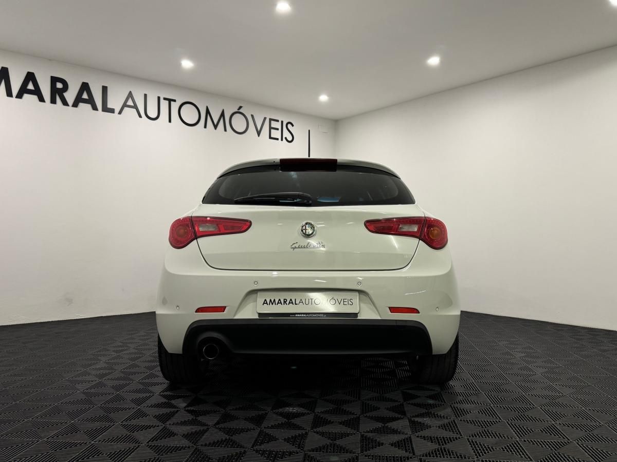 alfa-romeo-giulietta-2012-diesel-1598cc