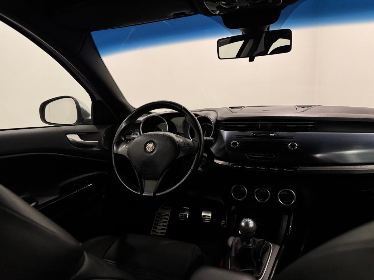 alfa-romeo-giulietta-2012-diesel-1598cc