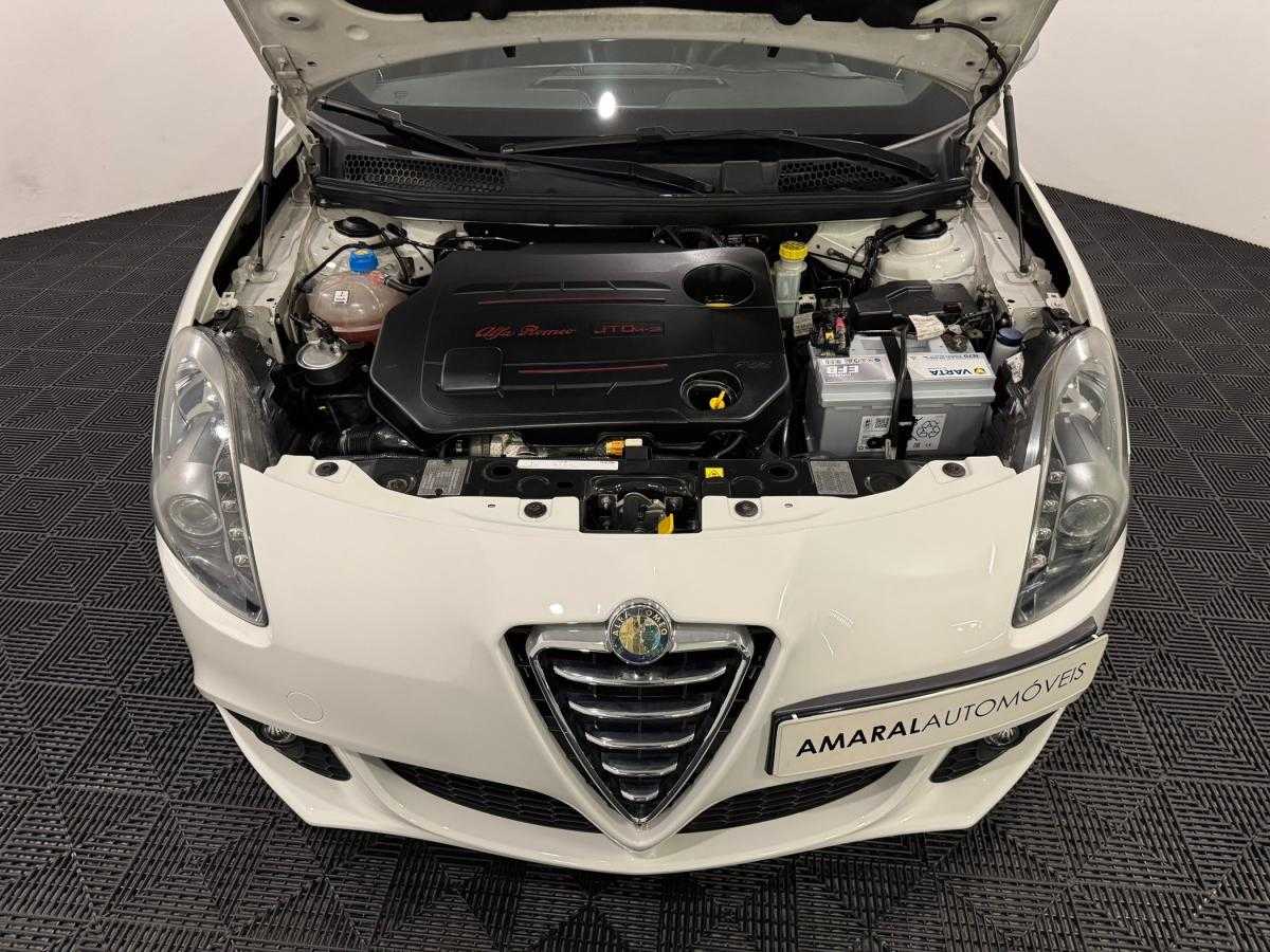 alfa-romeo-giulietta-2012-diesel-1598cc