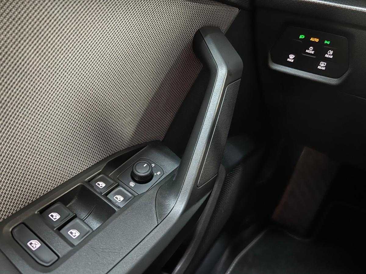 seat-leon-st-2024-gasolina-1498cc