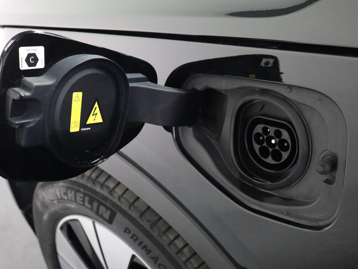 volvo-xc40-2022-hibrido-a-gasolina-1477cc