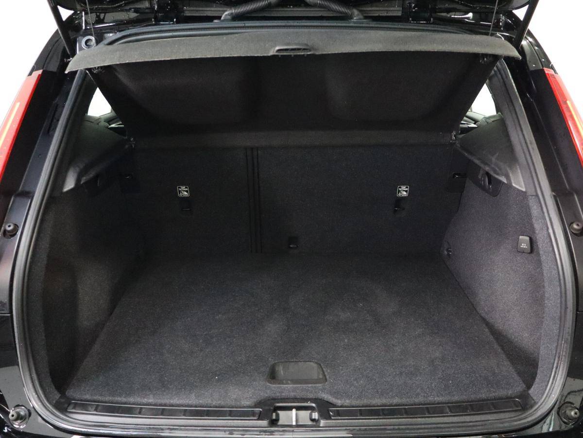 volvo-xc40-2022-hibrido-a-gasolina-1477cc