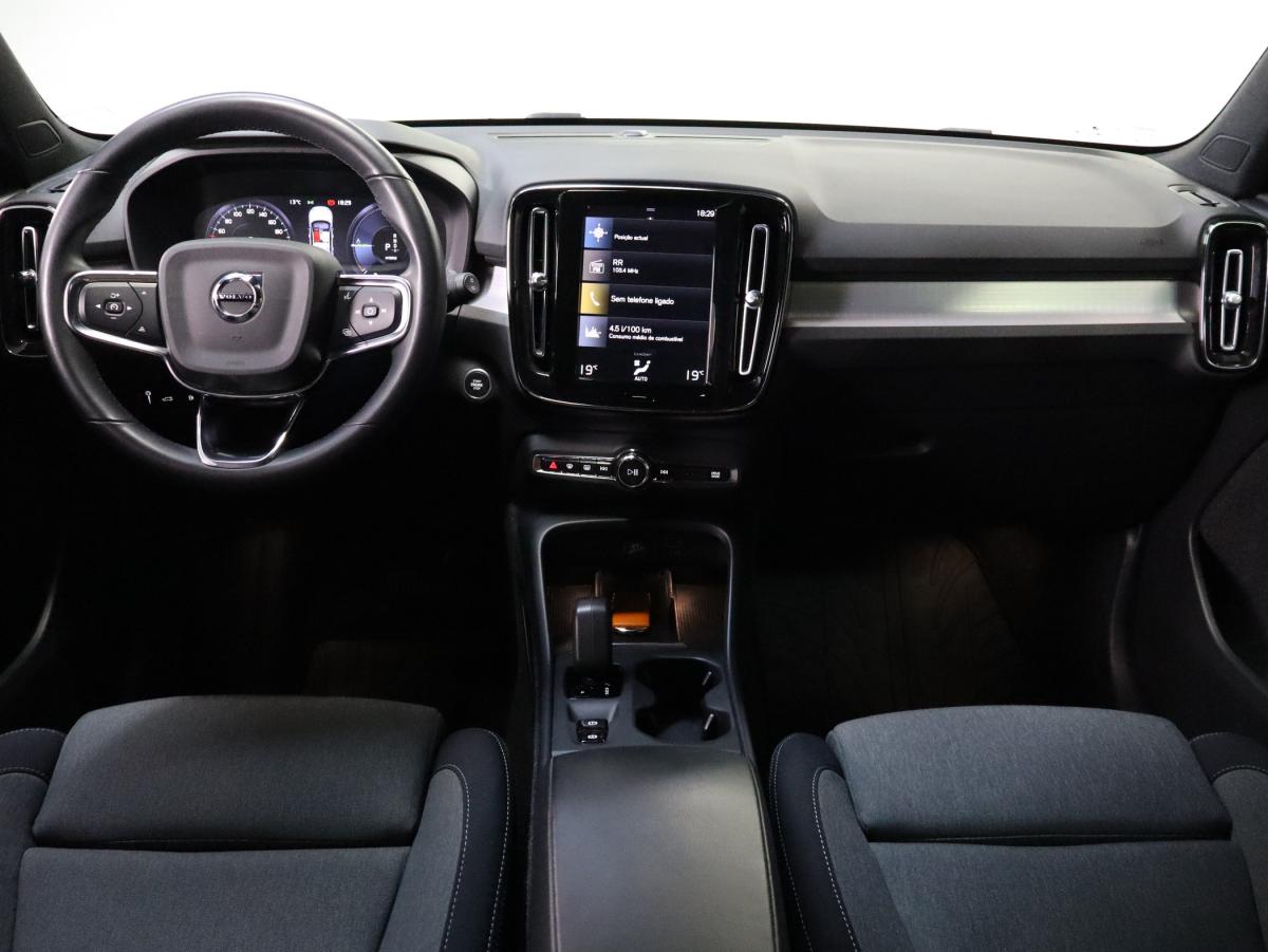 volvo-xc40-2022-hibrido-a-gasolina-1477cc