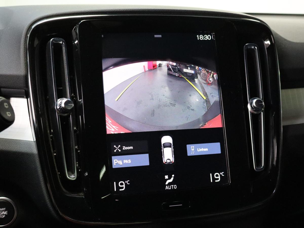 volvo-xc40-2022-hibrido-a-gasolina-1477cc