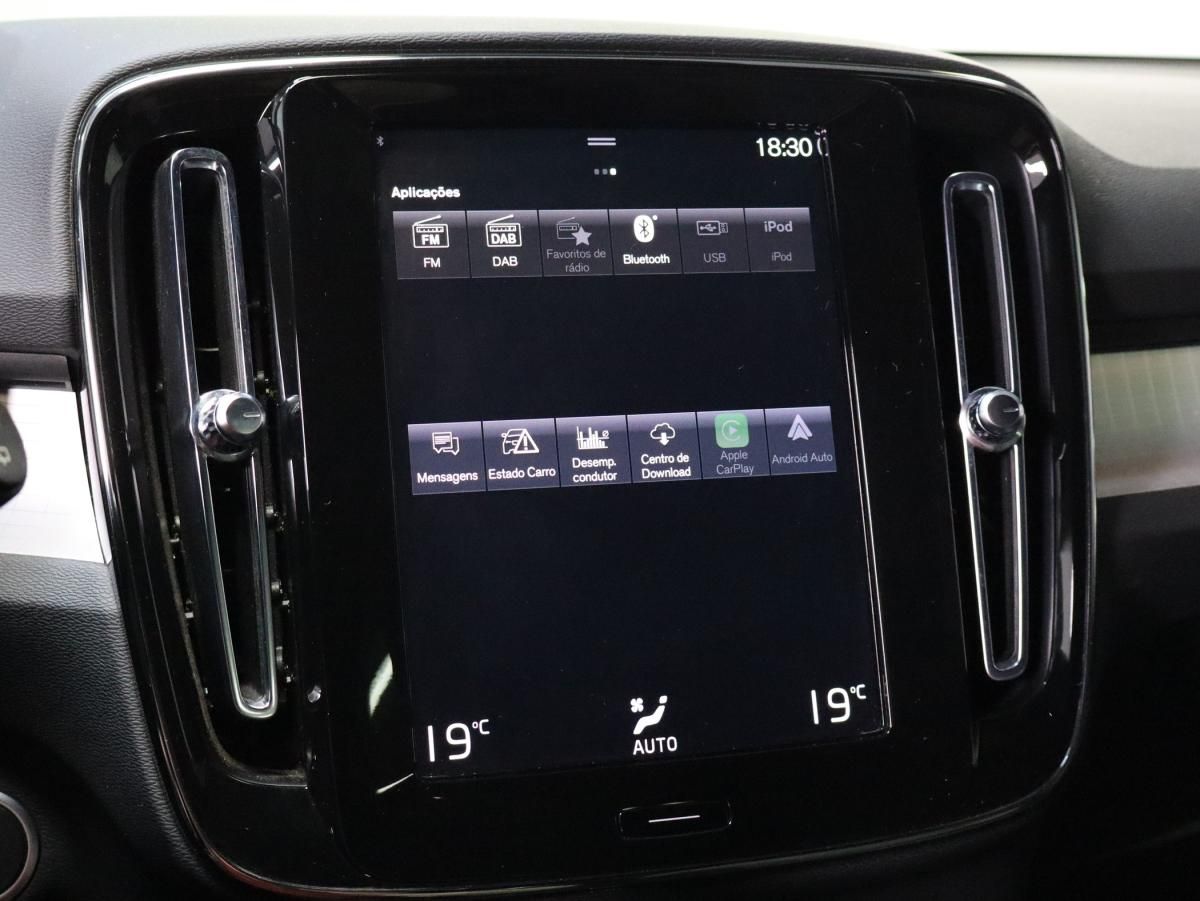 volvo-xc40-2022-hibrido-a-gasolina-1477cc