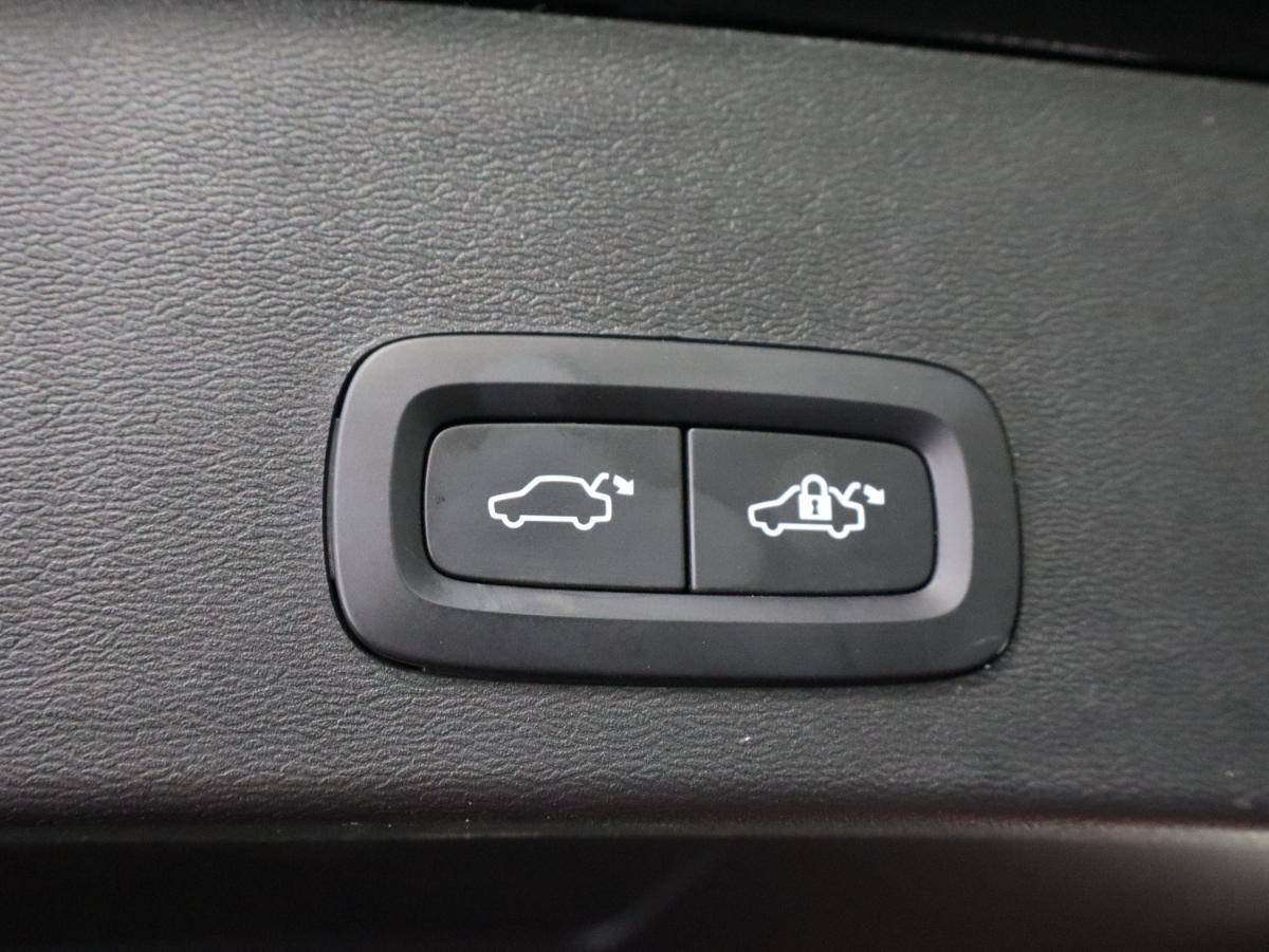 volvo-xc40-2022-hibrido-a-gasolina-1477cc