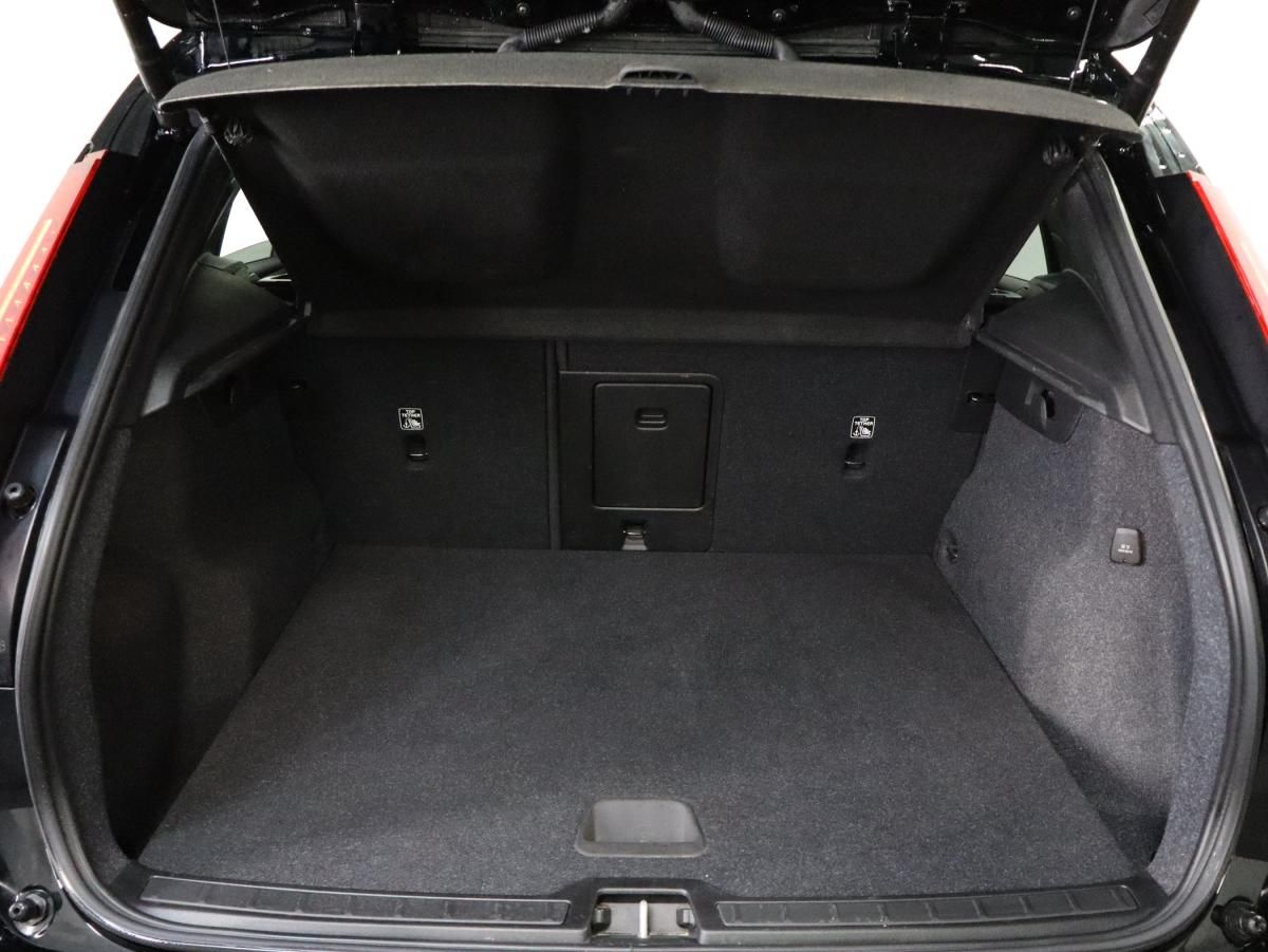 volvo-xc40-2022-hibrido-a-gasolina-1477cc
