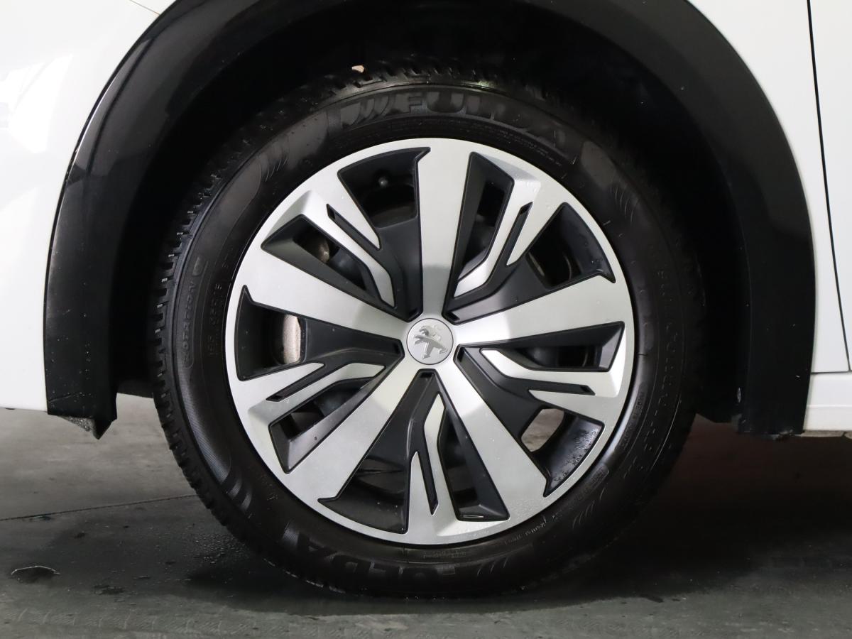 peugeot-208-2021-eletrico-500cc