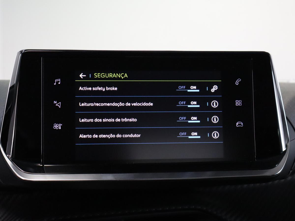 peugeot-208-2021-eletrico-500cc