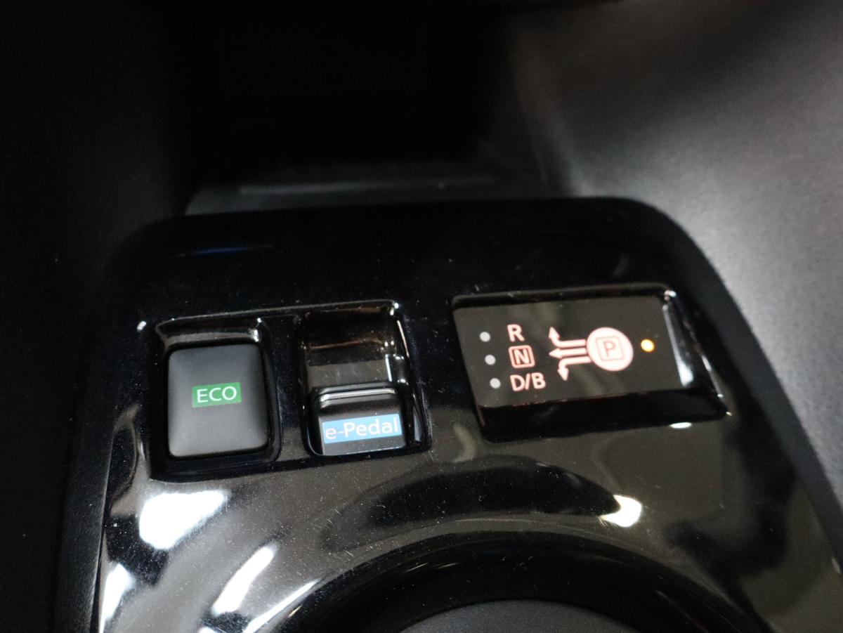 nissan-leaf-2024-eletrico-500cc