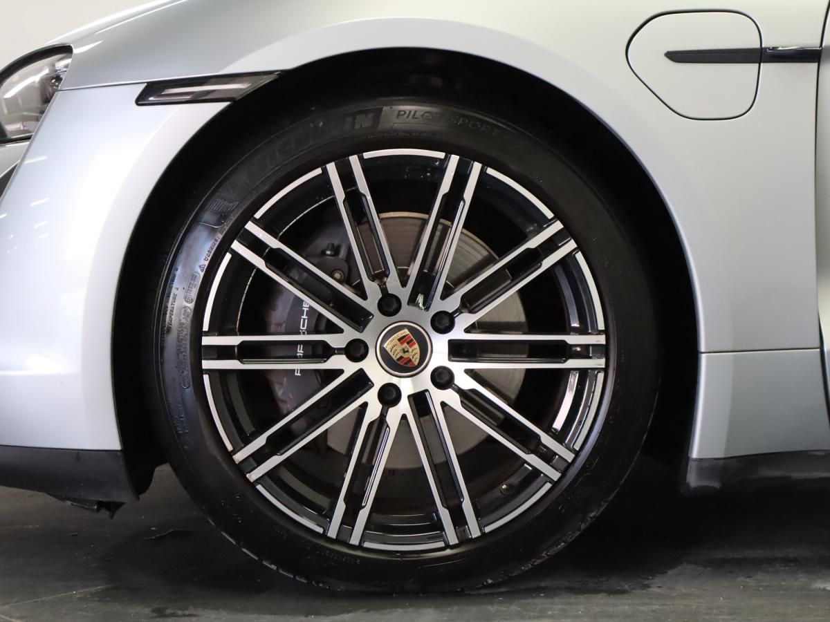 porsche-taycan-2021-eletrico-500cc