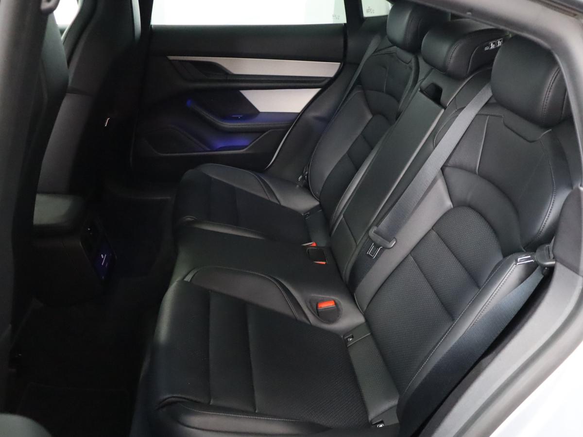 porsche-taycan-2021-eletrico-500cc