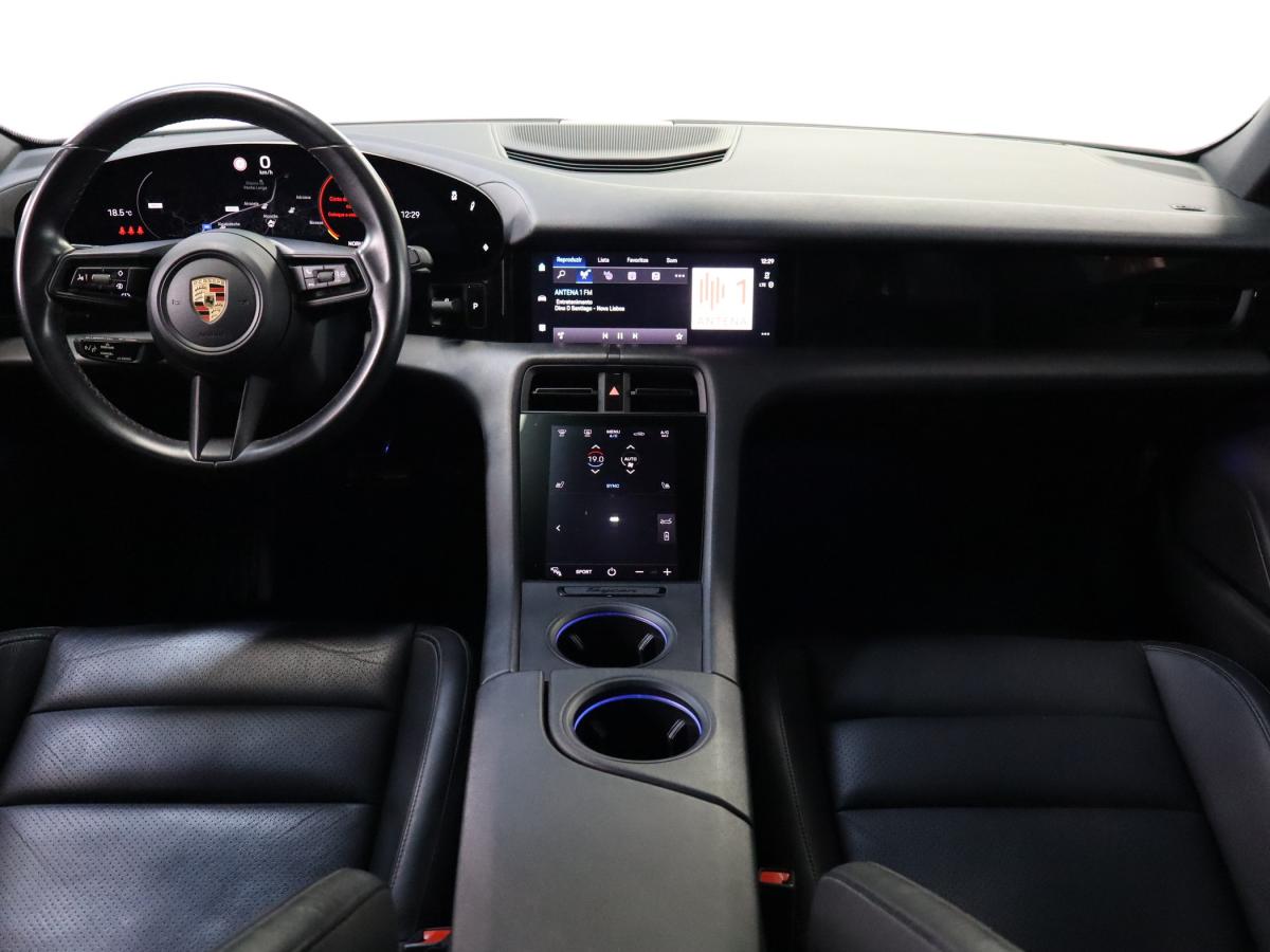 porsche-taycan-2021-eletrico-500cc