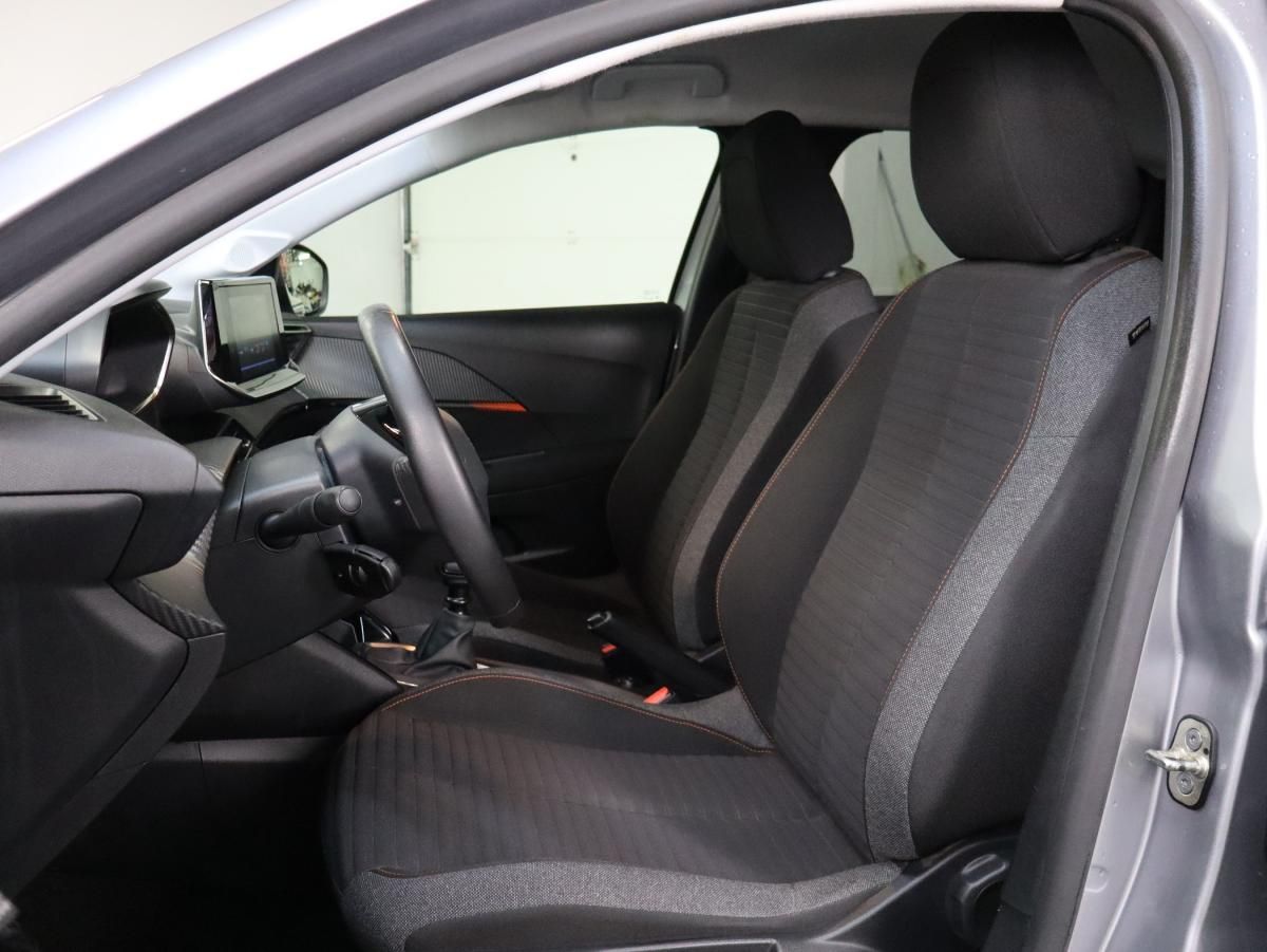 peugeot-208-2023-gasolina-1199cc