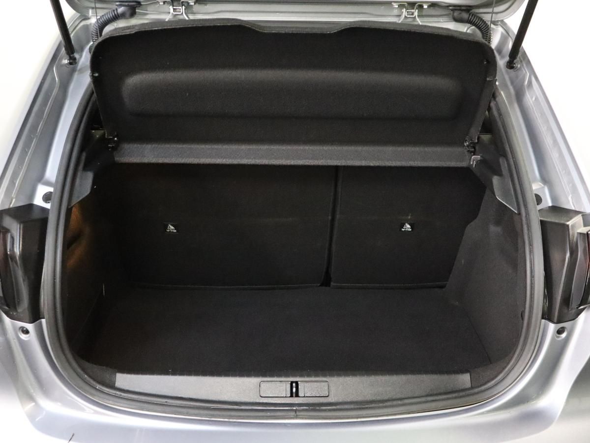 peugeot-208-2023-gasolina-1199cc