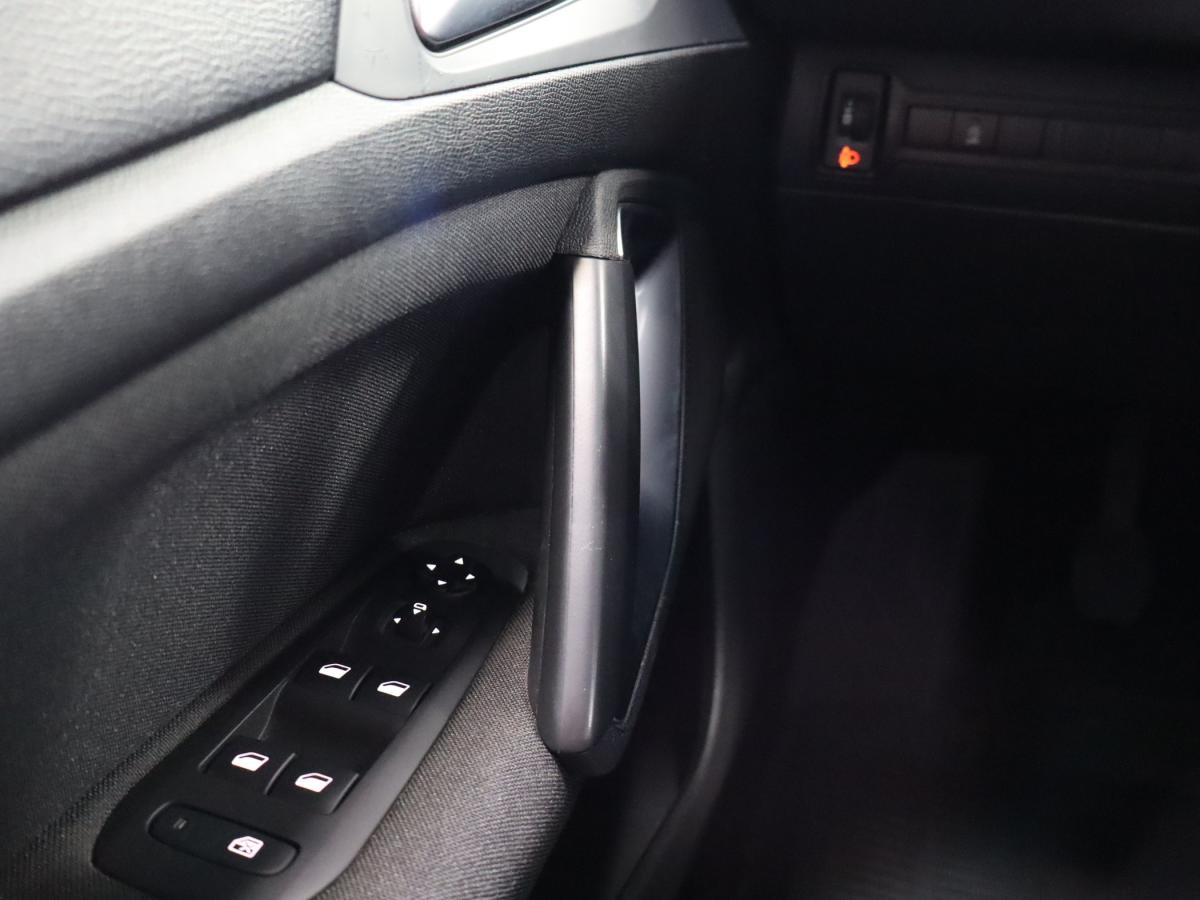 peugeot-308-sw-2020-gasolina-1199cc