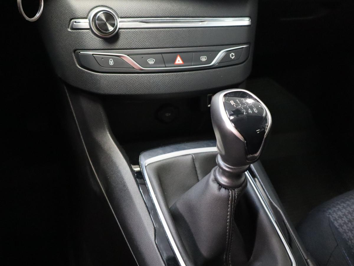 peugeot-308-sw-2020-gasolina-1199cc