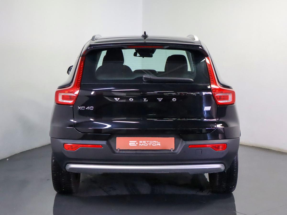 volvo-xc40-2023-hibrido-a-gasolina-1477cc
