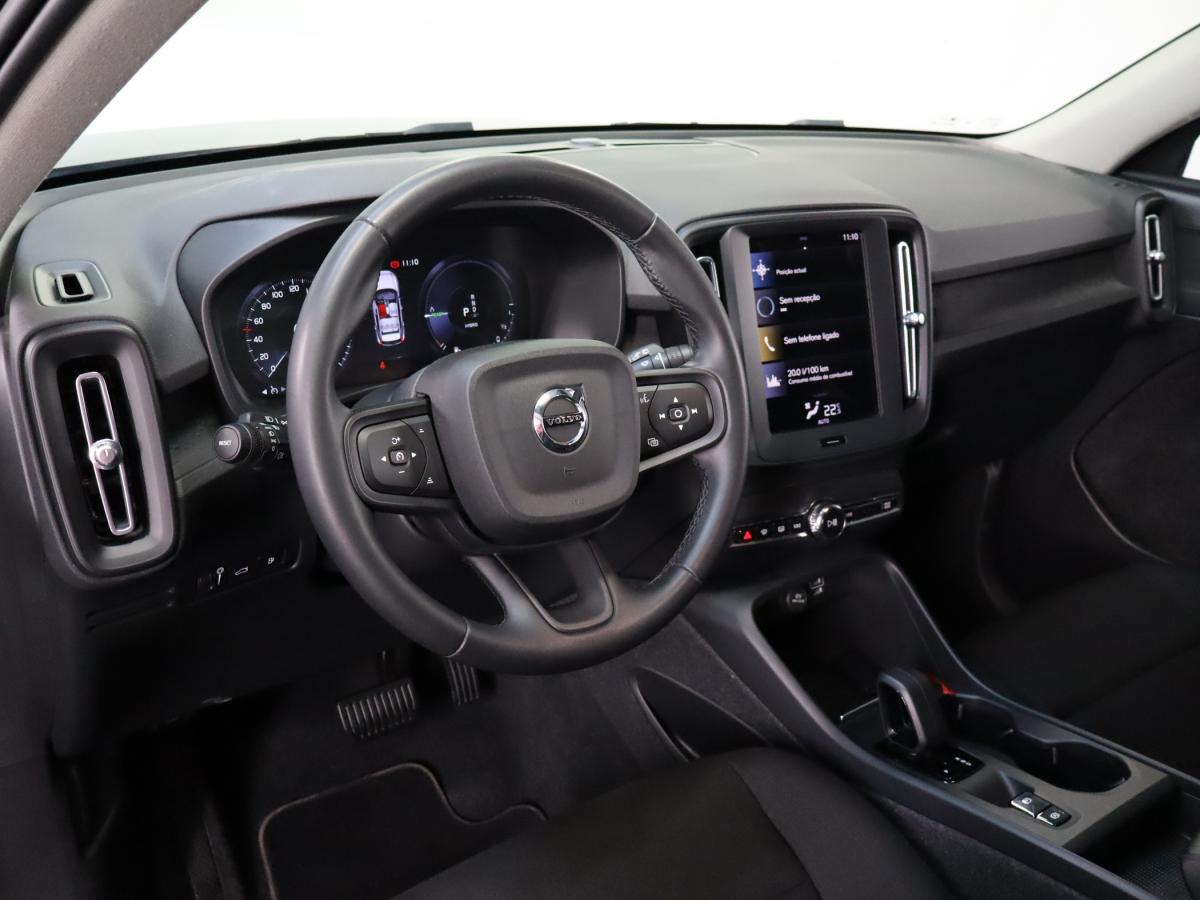 volvo-xc40-2023-hibrido-a-gasolina-1477cc