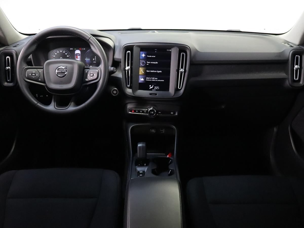 volvo-xc40-2023-hibrido-a-gasolina-1477cc