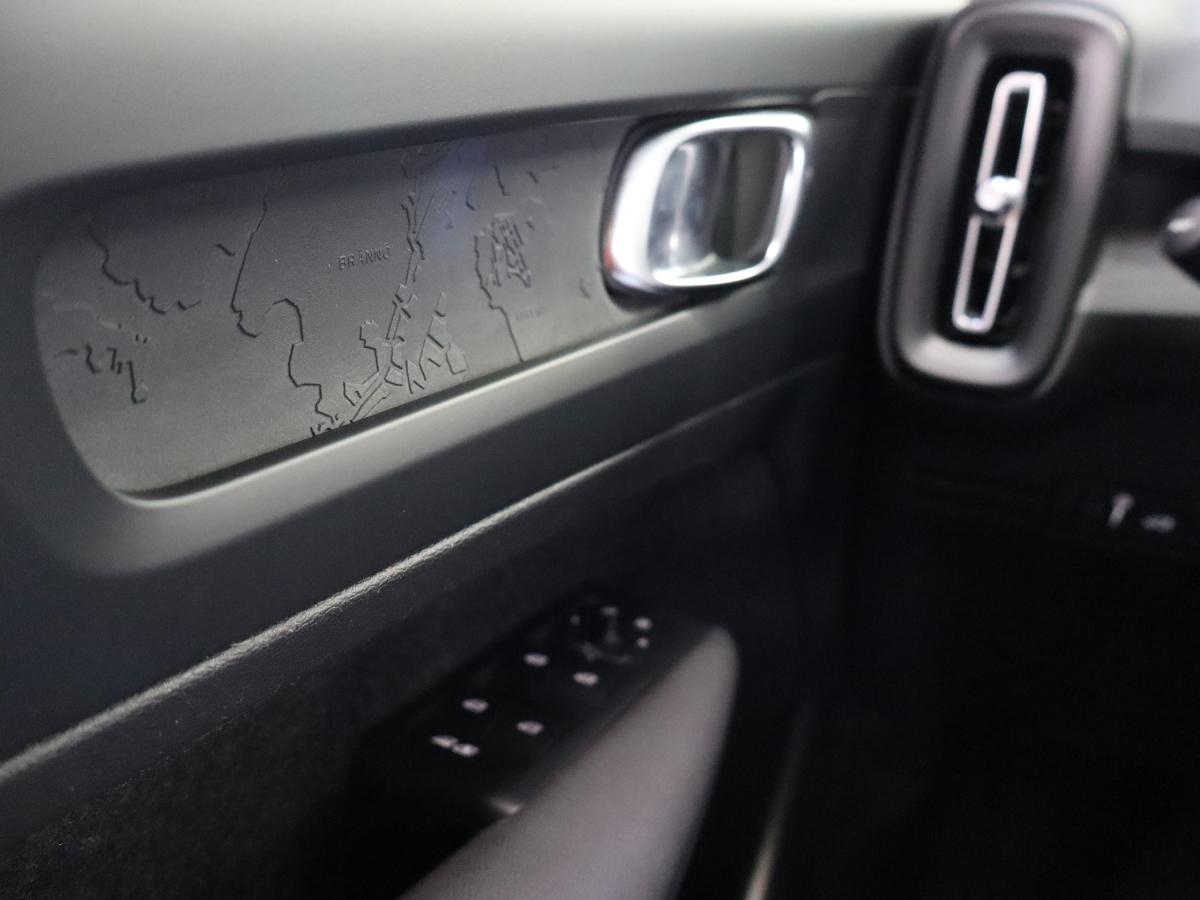 volvo-xc40-2023-hibrido-a-gasolina-1477cc